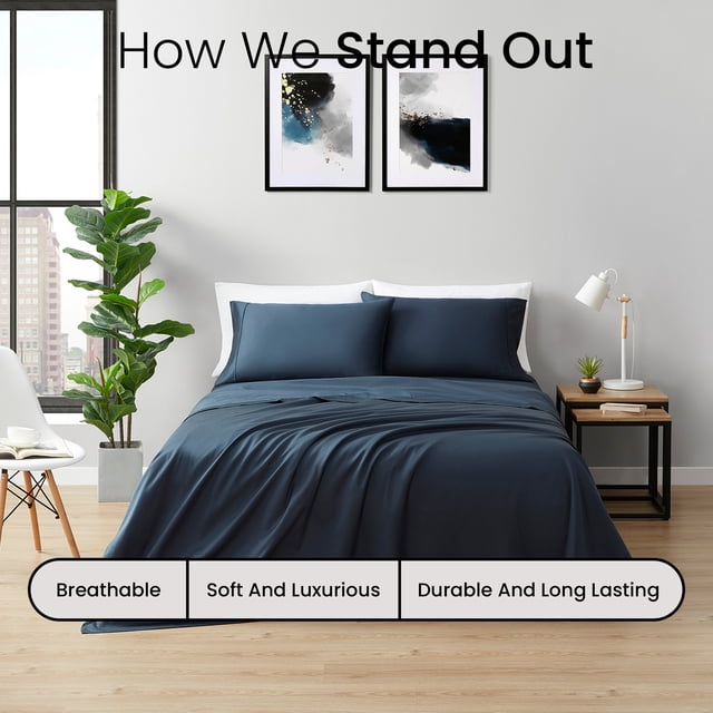 Ensemble de Draps en Coton Biologique 400 Fils Affichés sur un Lit Soigneusement Conçu dans une Chambre Moderne. l'Ensemble Comprend un Drap Plat, un Drap-Housse et des Taies d'Oreiller, Illustré d'Une Couleur Bleu Marine Foncé. la Literie Est Fabriquée à Partir de 100 % de Coton Biologique, Certifiée par GOTS et OEKO-TEX, s'Assurant Qu'elle Est Sans Produits Chimiques Nocifs. la Chambre Présente un design Minimaliste avec une Table de Nuit en Bois, une Chaise Blanche et une Plante en Pot Près d'Une Grande Fenêtre.