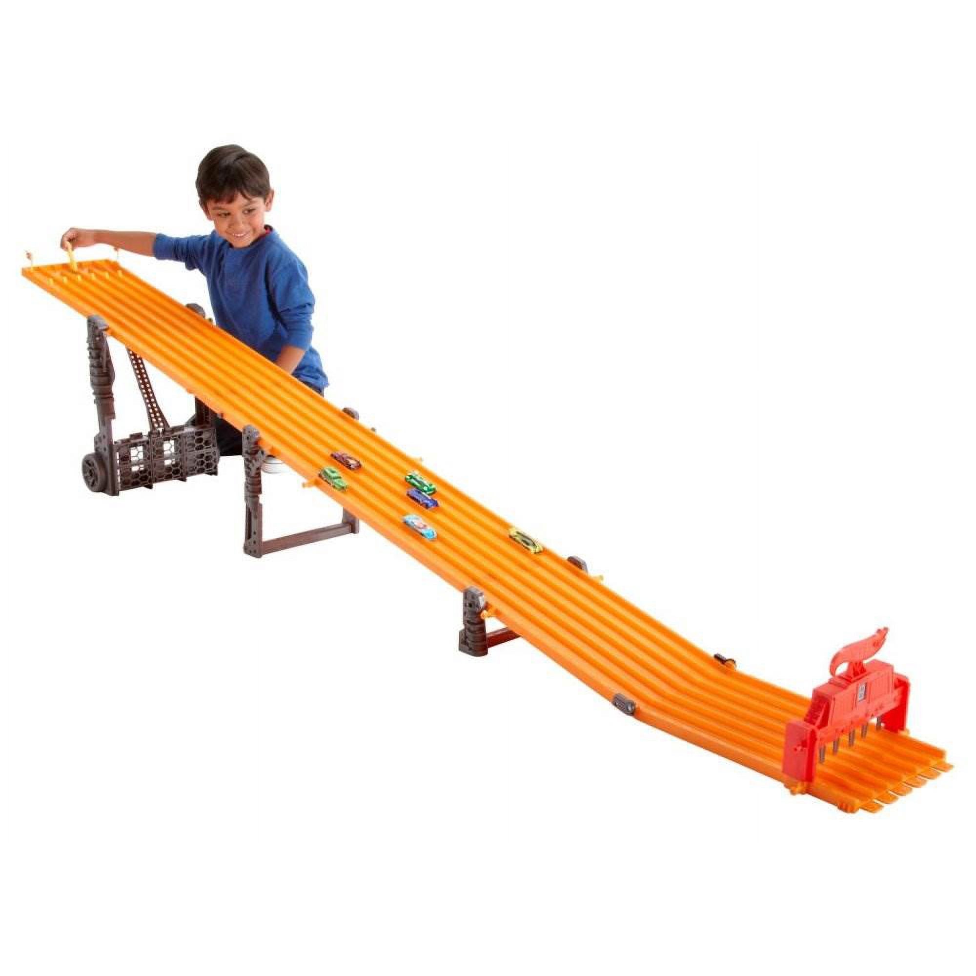 Mattel Hot Wheels Super 6-Lane Raceway Track w/ 6 Race Cars