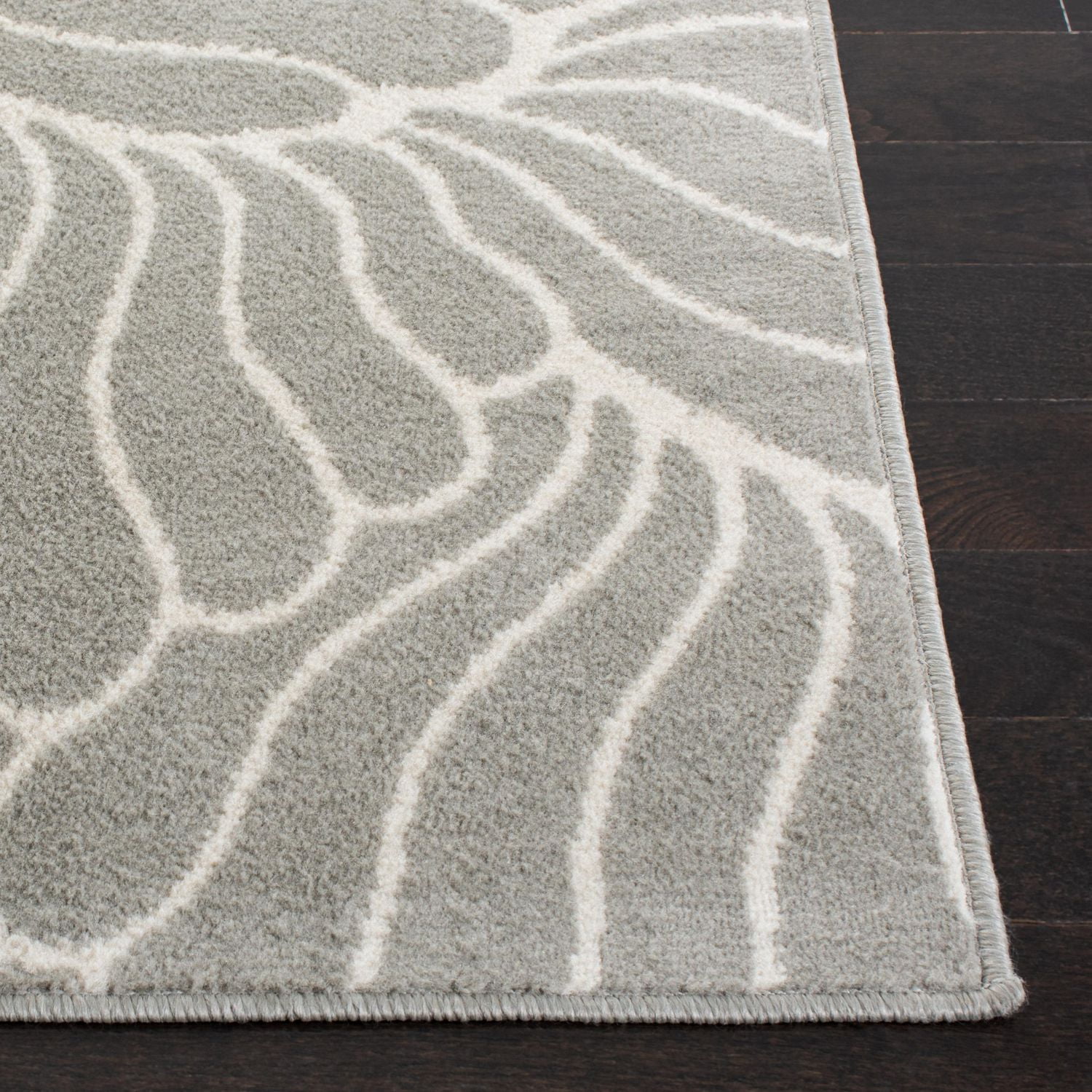 Safavieh Pyramid Katherina Tapis Floral