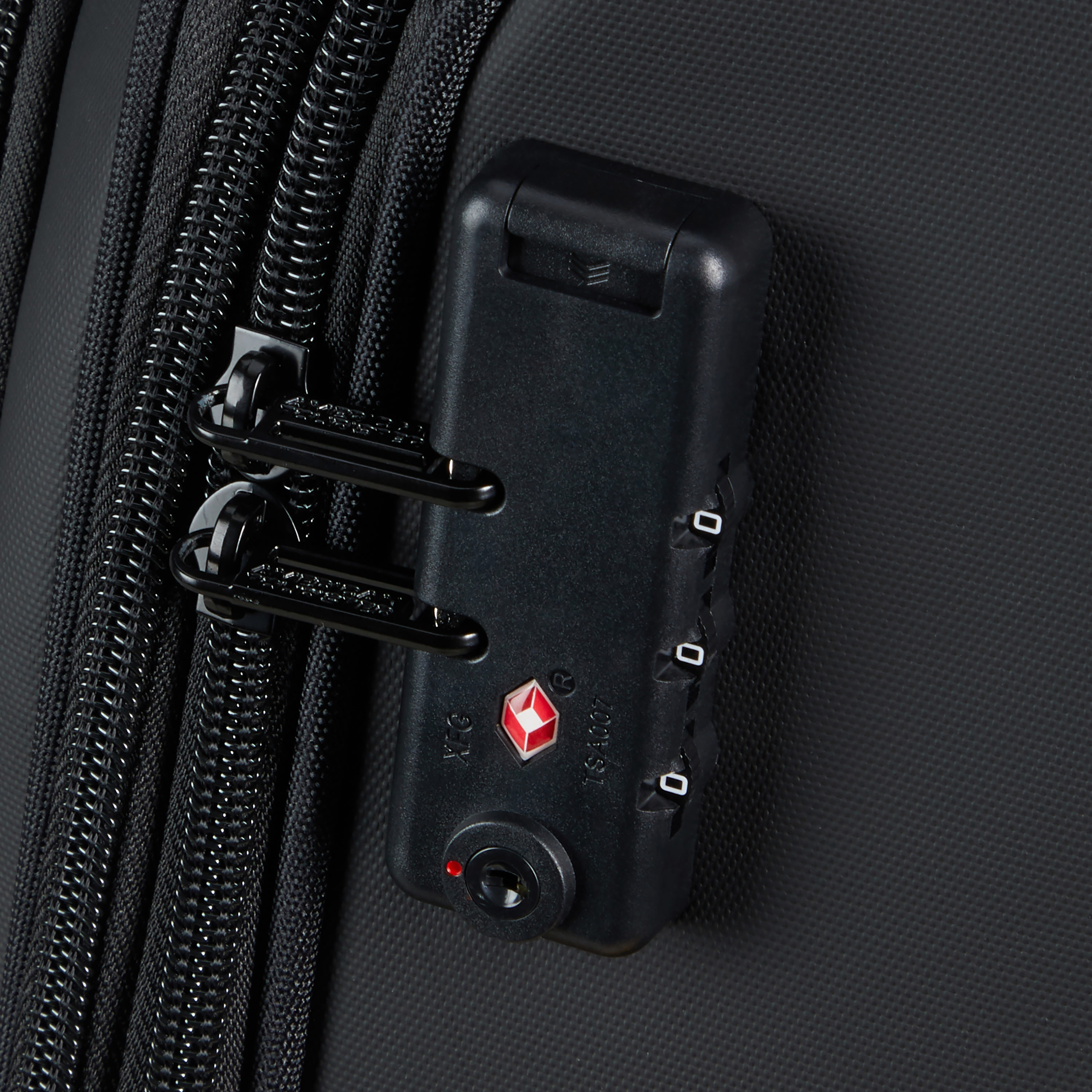 Valise American Tourister Daring Dash Spinner moyenne