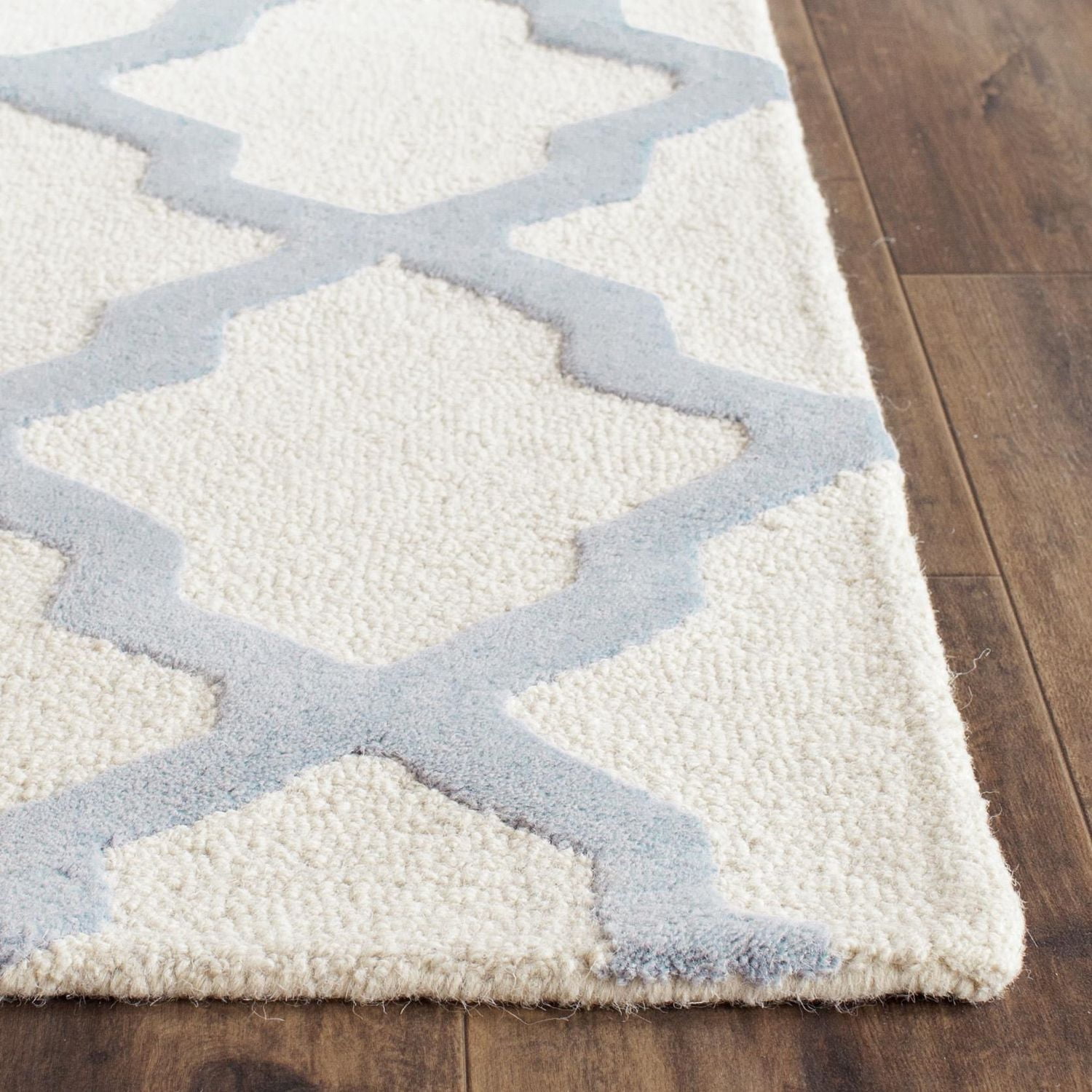 Safavieh Cambridge Liam Geometric Area Rug