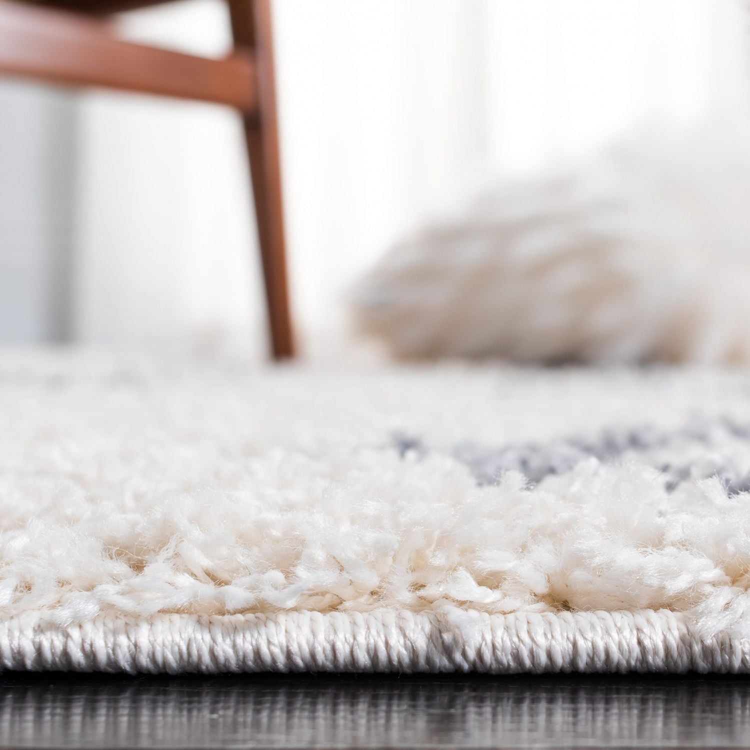 Safavieh Venus Carleen Tapis Chevron Shag