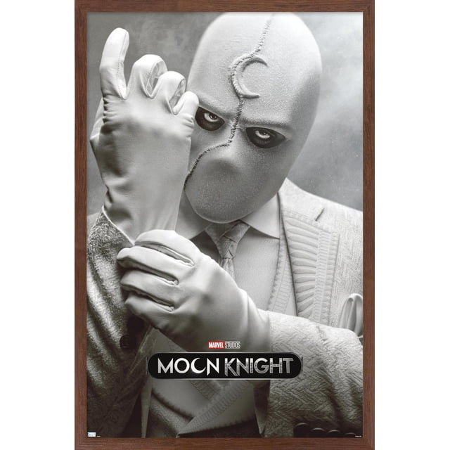 Marvel Moon Knight - Mr. Knight Affiche Murale d'Une Feuille, 14,725 Pouces x 22,375 Pouces, Représentant une Vue de devant Gros Plan d'Une Figurine en Complet Blanc Texturé et une Cravate à Motifs Portant des Gants Blancs, Ajustant un Gant sur un Fond Gris Fumé avec le logo Marvel Studios Moon Knight au Bas, Convient à la Déco Maison et à l'Art Mural au Bureau.