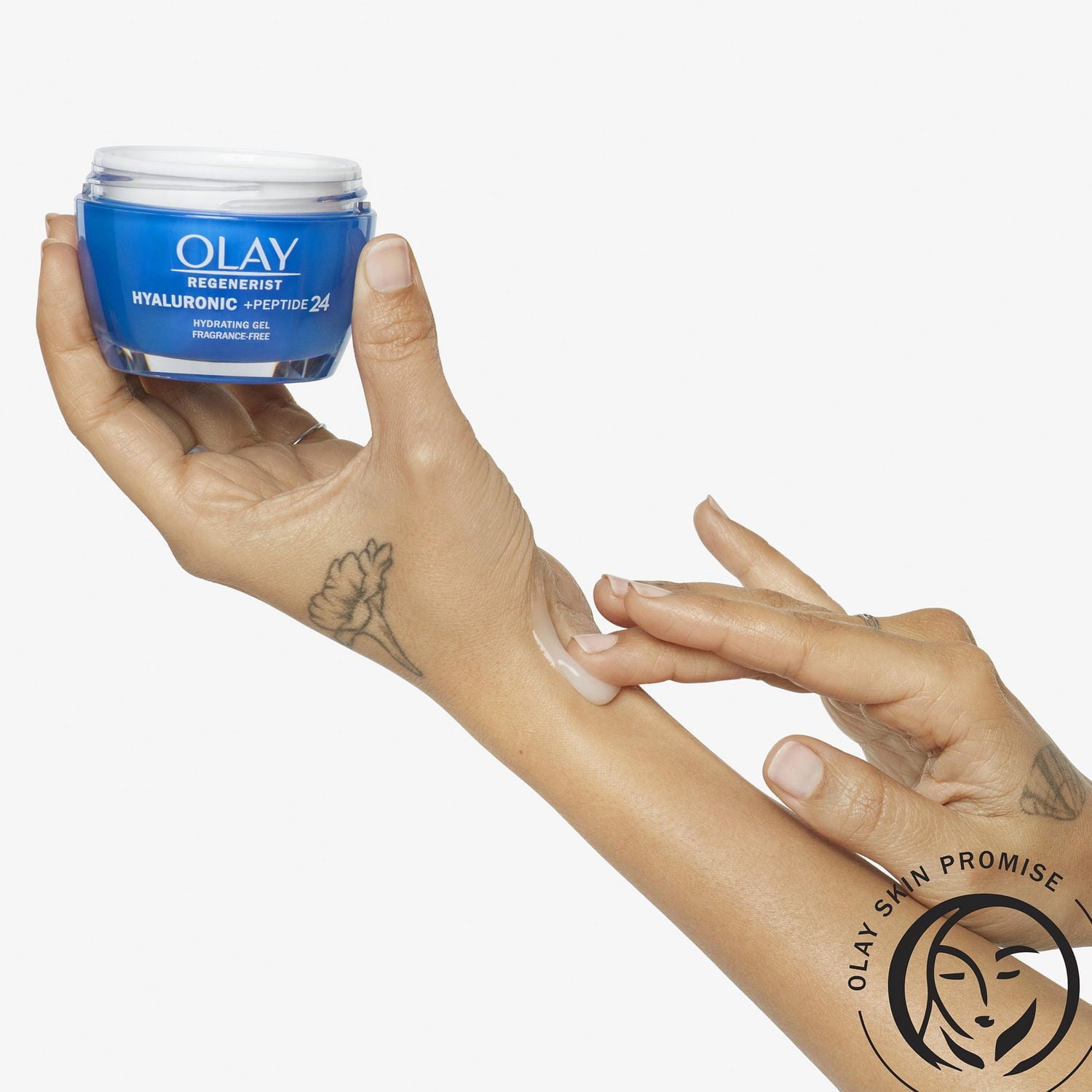 Nettoyant pour le visage Olay Regenerist acide hyaluronique + peptide 24