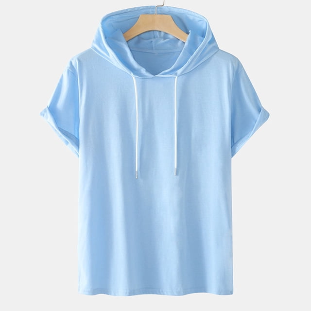 EGNMCR T-shirts pour Hommes Hommes Décontracté Uni Mode Chandail à Capuchon à Enfiler T-Shirt de Sport à Manches Courtes Haut en Bleu Pâle. Ce T-Shirt à Manches Courtes Présente un design Uni avec une Capuche et des Cordons de Serrage Ajustables. Fabriqué à Partir d'Un Mélange Coton-Polyester, Il Est Léger et Convient aux Activités Décontractées, Extérieures et Athlétiques. Affiché sur un Cintre en Bois sur un Fond Blanc Uni.