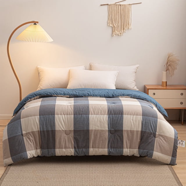Clearance! Soft washed microfiber duvet insert with a multicolor checkered design, sized 180x200cm (70.86x78.74in). Lightweight yet insulating, perfect for all seasons including summer, spring, and fall. Suitable for bedding sets, offering enhanced warmth and comfort. Displayed on a neatly made bed in a cozy bedroom with neutral decor.