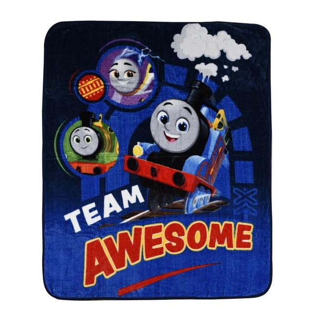 Thomas et ses amis Couverture Jetée pour Enfants, 50 Pouces x 60 Pouces, Présentant un design Multicolore avec Thomas the Tank Engine et Ses Amis sur un Fond Bleu Foncé, avec les Mots « Team AWESOME » en Lettres Rouges et Blanches Audacieuses, Convenant à la Literie pour Enfants et à la Chaleur de la Salle de Jeux.