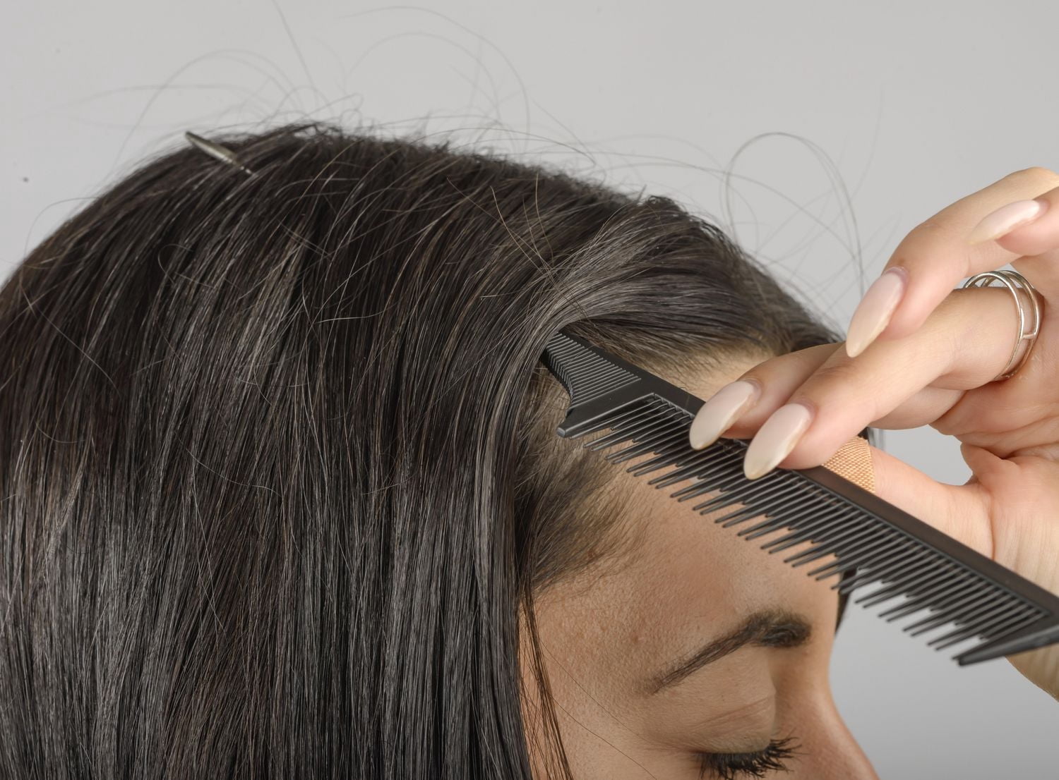 Conair Salon‑to‑go Rat Tail Comb with Metal Pick, Halftooth Pattern for Colouring & Styling, Black, 1 Pk