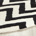 thumbnail image 2 of Safavieh Cambridge Kaitlyn Zig Zag Stripes Area Rug, 2 of 3
