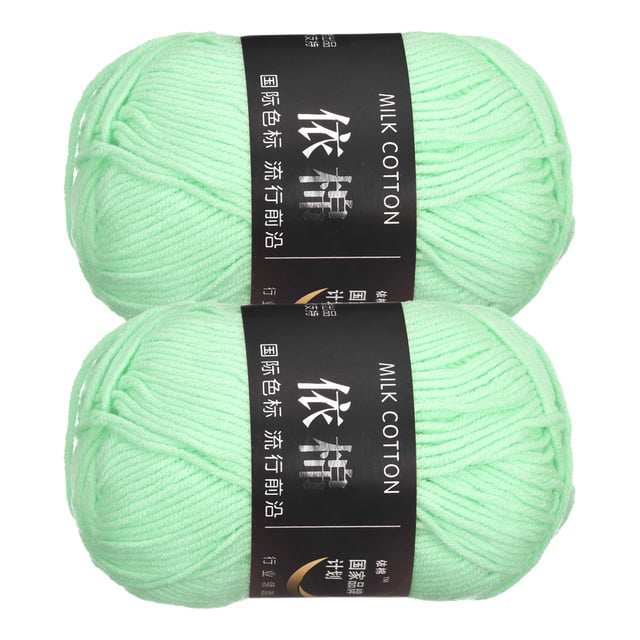 Unique Bargains Fil Acrylique Vert Pâle, Lot de 2, Comprenant Deux Écheveaux de Fil Acrylique Doux de Couleur Vert Feuille de Laurier. Chaque Écheveau Pèse 50 g (1,76 Oz) et a un Diamètre de 2 mm (0,08 Pouce). Idéal pour le Tricot, le Crochet et Divers Projets d'Artisanat DIY comme les Écharpes, Couvertures, Tuques et Ornements. le Fil Est Léger, durable et Conserve Sa Couleur Vibrante après Plusieurs Lavages.