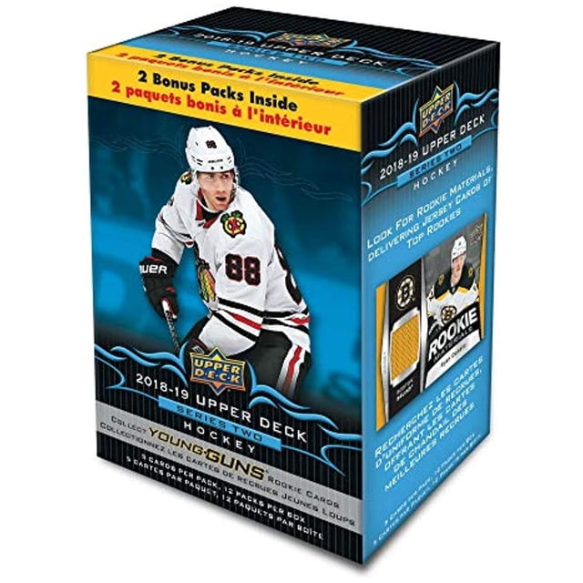 Boîte Blaster de Cartes à Échanger UPPER DECK Hockey Series 2 2018-19 avec Emballage Coloré Présentant des Images de Joueur de Hockey et du Texte Promouvant Deux Paquets bonus à l'Intérieur. Comprend des Cartes Recrues de Collection Young Guns, des Cartes de Chandail Recrue de Premier Choix et des Cartes à Échanger de Sport de Collection.