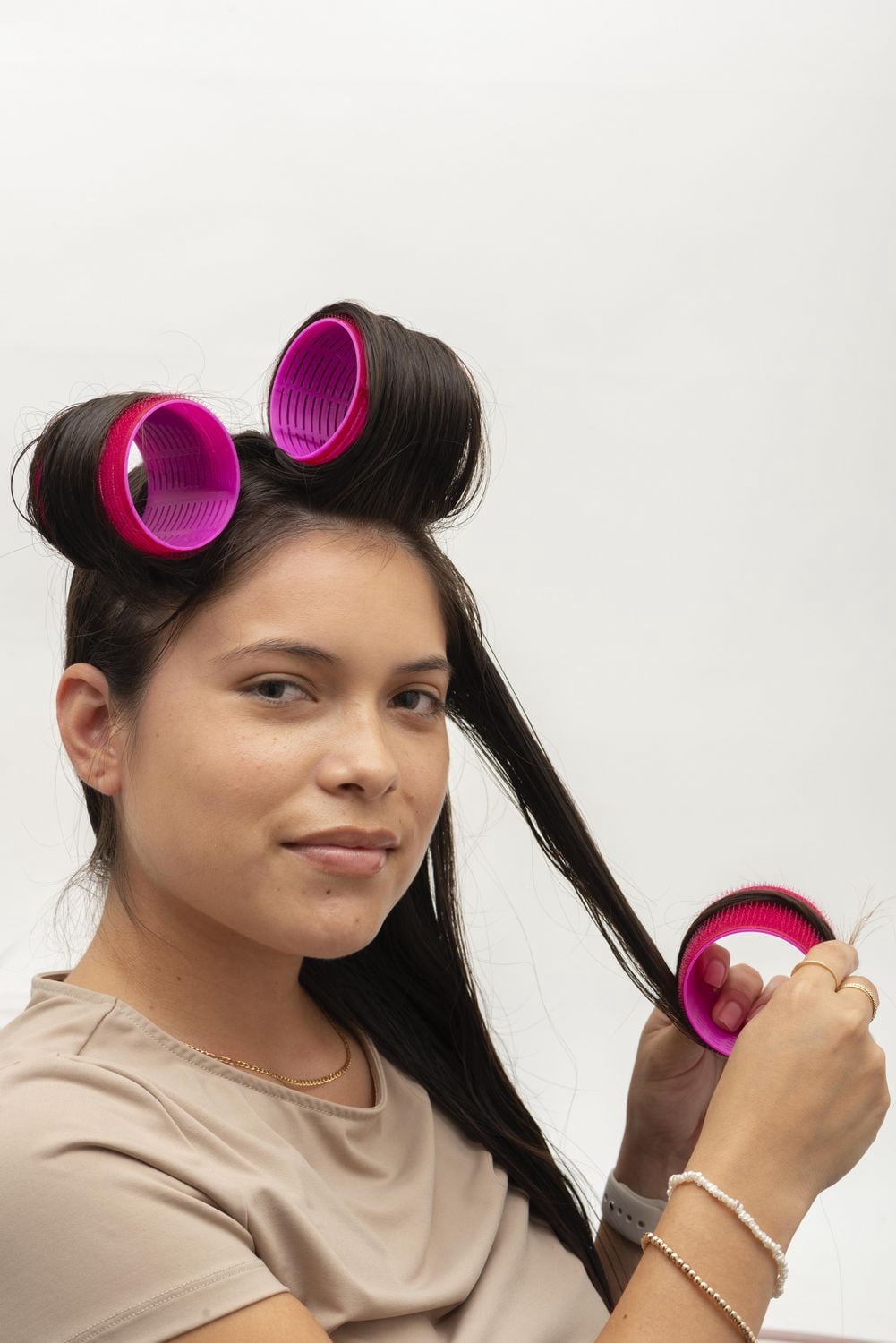 Conair 9 pk Mega Self‑Grip Rollers, Extra‑Large Self‑Holding Rollers for Volume & Lift