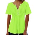 thumbnail image 1 of Blouses pour Femmes Imprimé Col en V Boutonné Haut Court, 1 of 1