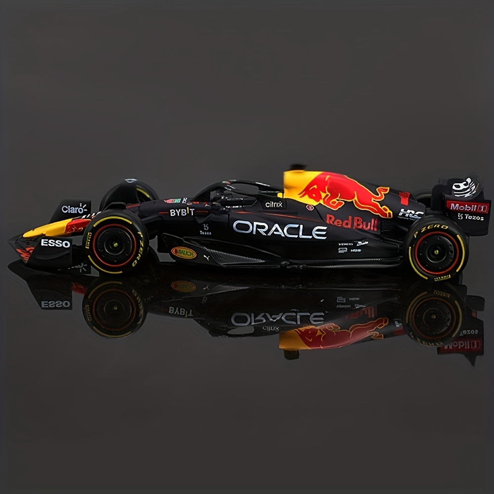 Bburago 1:43 F1 Red Bull Racing RB18 #1 #11 Alloy Luxury Vehicle