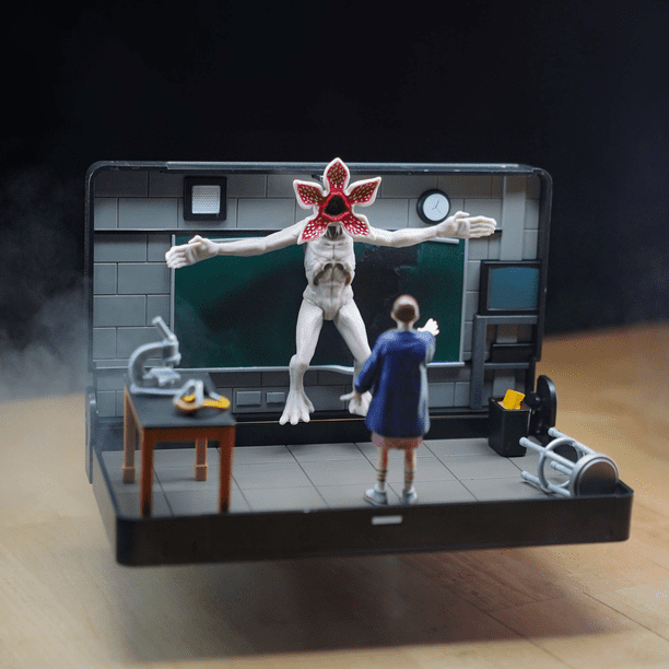 Stranger Things VHS Diorama: Eleven vs. Demogorgon - Walmart.ca
