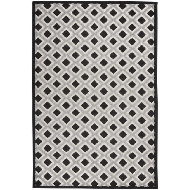 HomeRoots Black and White Gray Indoor Outdoor Area Rug, 4' x 6', Stain-Resistant, 1 Count
