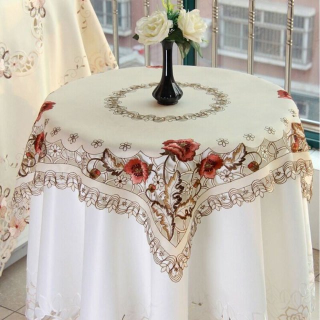 Bgsha Nappe Brodée Vintage Rurale en Dentelle Florale Housse de Table Décoration de Mariage