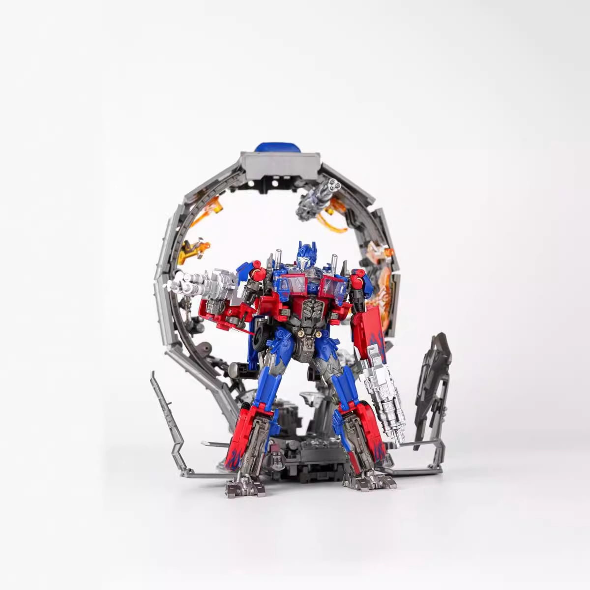 Transformer Studio Series 44 Leader Class Dark of The Moon Movie Optimus Prime Action Figure