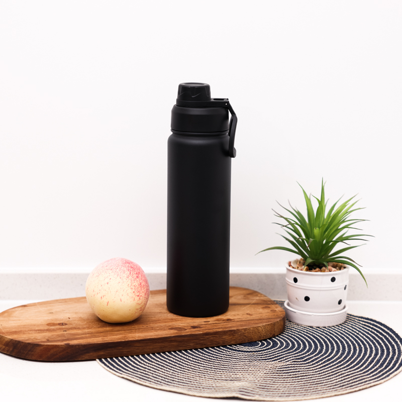 Gobelet isotherme Mainstays 24 oz (700 ml) noir, bouteille d'eau isotherme en acier inoxydable à double paroi, étanche, pour les voyages et l'usage quotidien