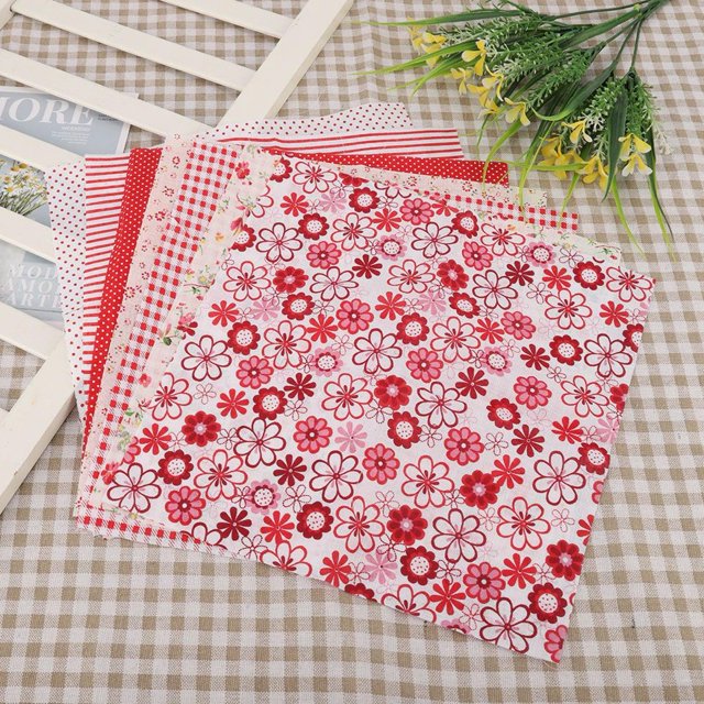 Fyydes Patchwork Carré, 7 Pcs Tissu en Coton Carré Fleur Pré-Découpé Bricolage Tissu Patchwork Série Fleur Rouge