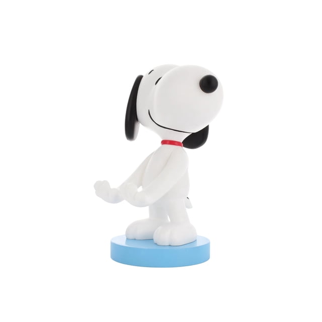 Exquisite Gaming Peanuts : Support de Manette Snoopy à Câble et Support de Téléphone Mettant en Vedette une Figurine Snoopy Blanche de 8 Pouces de Hauteur avec Oreilles et Nez Noirs, Col Rouge, Debout sur une base Ronde Bleue, compatible avec la Plupart des Téléphones Intelligents et Contrôleurs de Jeu, Convient Aussi à l'Organisation d'Accessoires de Bureau.