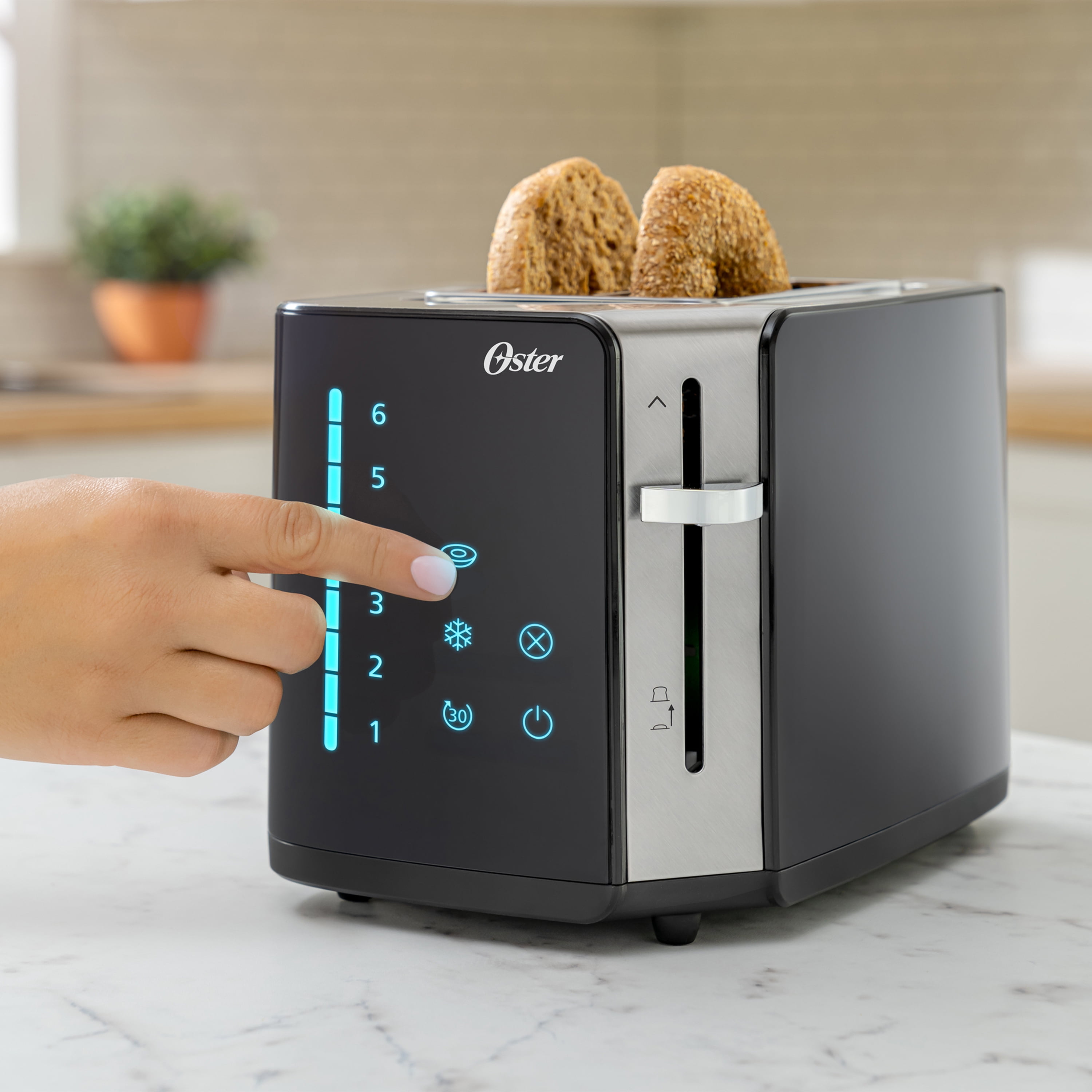 Grille-pain à écran tactile 2 fentes Oster avec commandes numériques