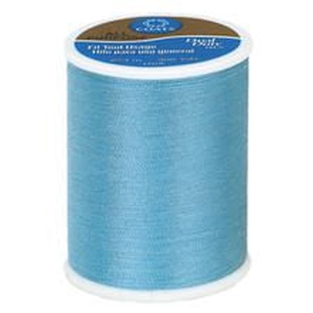 Coats & ClarkTM Fil Tout Usage 100 % Polyester, Bobine de 300 Yards en Bleu Pâle, Fil de Polyester Filé à Noyau de Poids Moyen pour des Coutures Solides et Durables dans les Vêtements et la Déco de la Maison, Convient à la Couture à la machine Ou à la Main sur des Tissus Tissés Ou Tricotés, Montré en Gros Plan à l'Avant avec des Extrémités de Bobine Blanches.