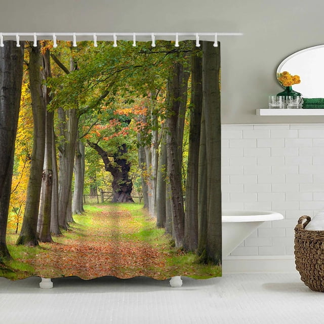 EGNMCR Rideaux, un Rideau de Douche Imprimé en Tissu polyester Anti-Moisissure, Mesurant 150x180 cm. le Rideau Présente un design de Sentier Forestier vibrant avec un Feuillage d'Automne, Ajoutant une Esthétique Naturelle et Sereine à la Salle de Bain. Il Comprend 12 Trous pour une Suspension et un Retrait Faciles, Convient au Lavage à la machine Ou à la Main. Exposé dans un Cadre de Salle de Bain Moderne avec des Carreaux Blancs et un Panier en Osier.