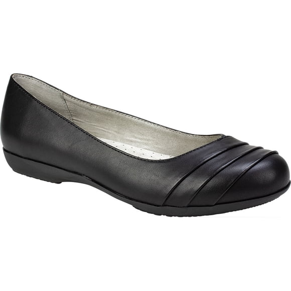 CLIFFS BY WHITE MOUNTAIN Clara Women's Ballet Flat, Black/Burnished/Smooth, 7.5 M