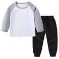 thumbnail image 1 of Survêtement pour Enfants, Haut à Manches Raglan et Col Rond avec Pantalon Jogger à Taille Élastique, Mélange Doux Polyester-Spandex pour un Jeu Confortable et un Usage Quotidien, 1 of 5