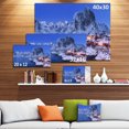 thumbnail image 3 of Chalets de Pêcheurs en Hiver - Art Mural Moderne sur Toile de Bord de Mer, 3 of 4