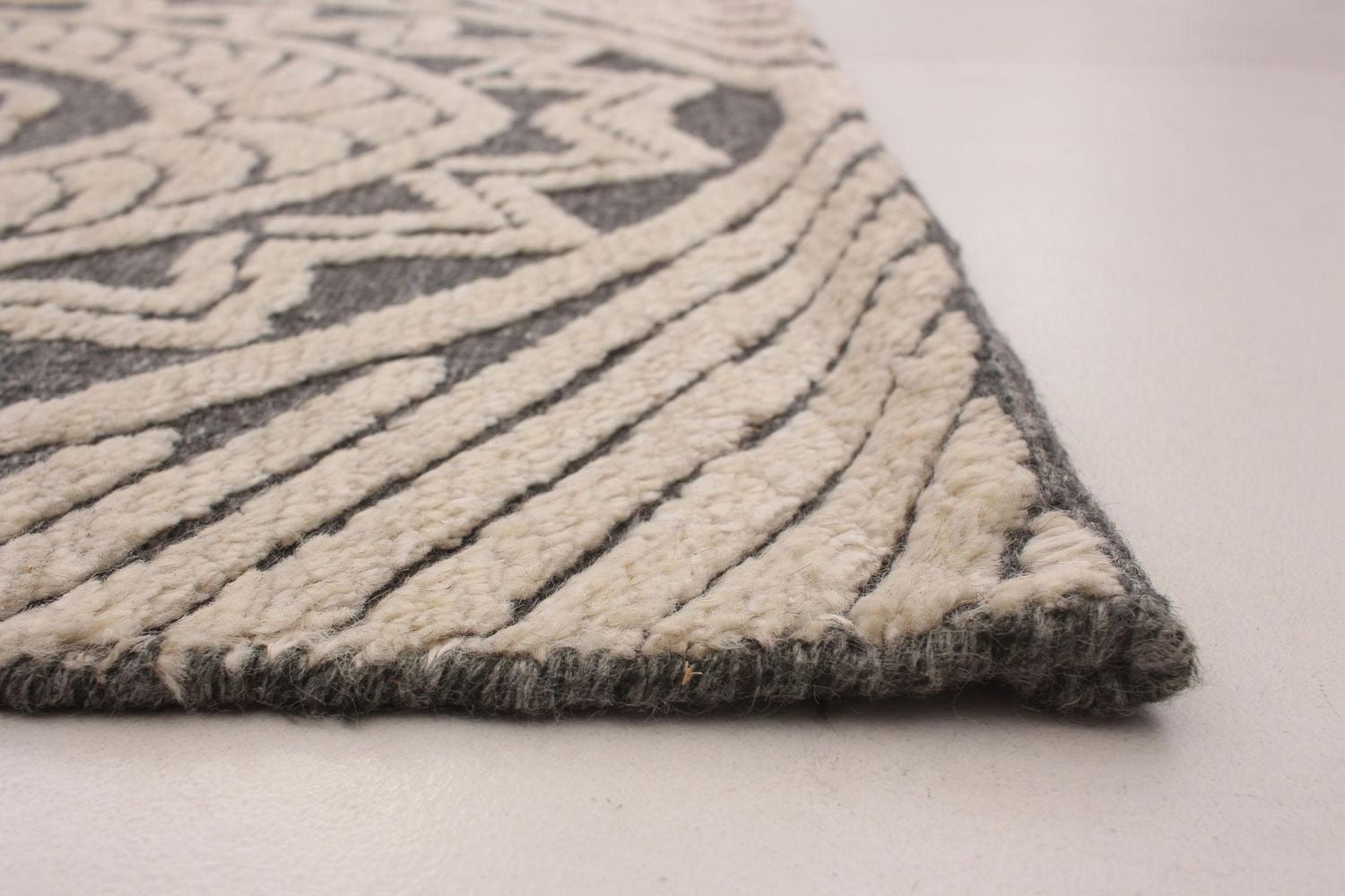 ECARPETGALLERY Tapis Noué à la Main pour Salon, Salle à Manger et Chambre à Coucher Transitionnel Collection La Seda 5'3" x 8'2" en Gris