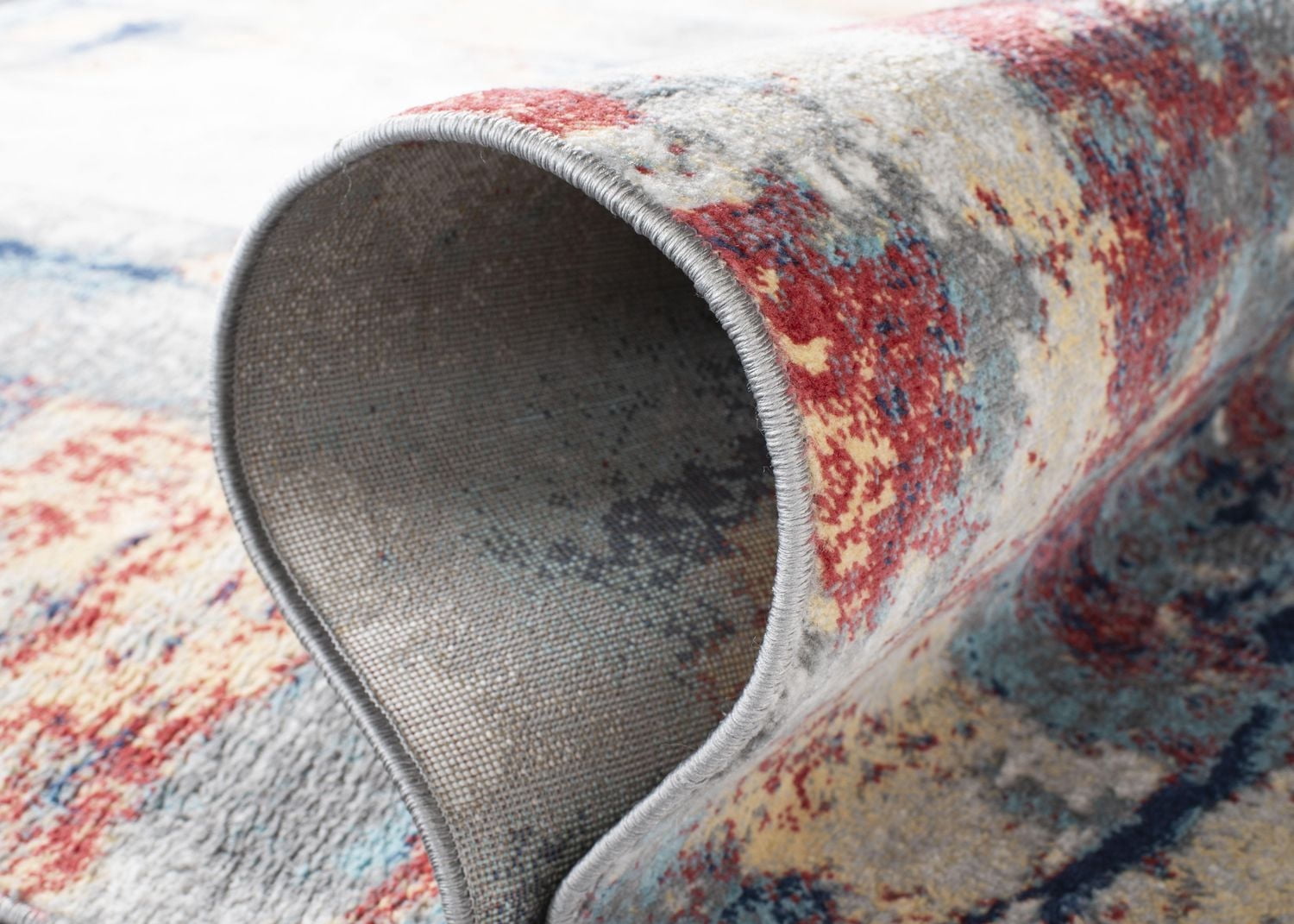 SAFAVIEH Jasper Alvina Tapis Abstrait