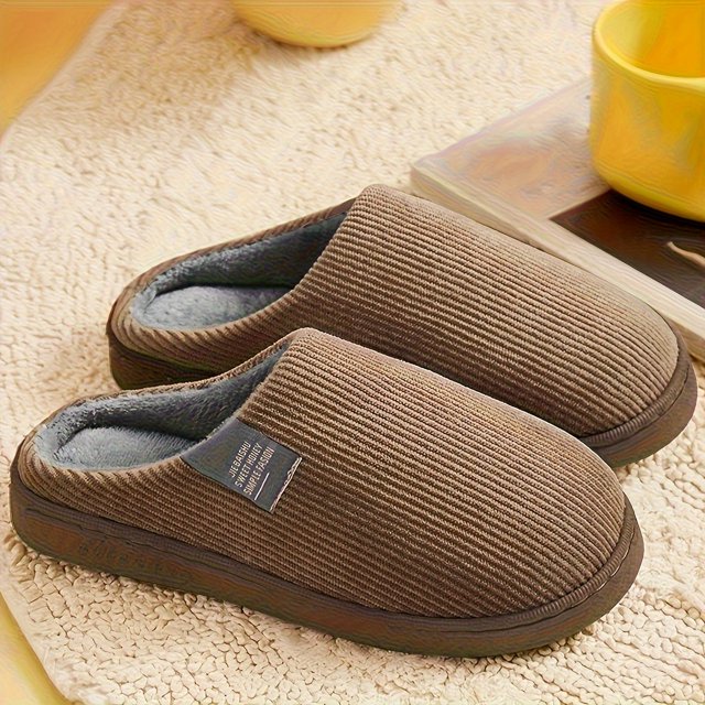 CHUANK Pantoufles de Maison avec Brosse Verticale Pantoufles Chaudes