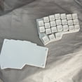 thumbnail image 5 of CORNE V4 Clavier Ergonomique Divisé, Disposition 46 Touches 40 % Clavier Mécanique Filaire à Tige en Bois Gris avec Interrupteurs Interchangeables à Chaud, Rétroéclairage RVB, Programmable QMK/Flacon, 5 of 5