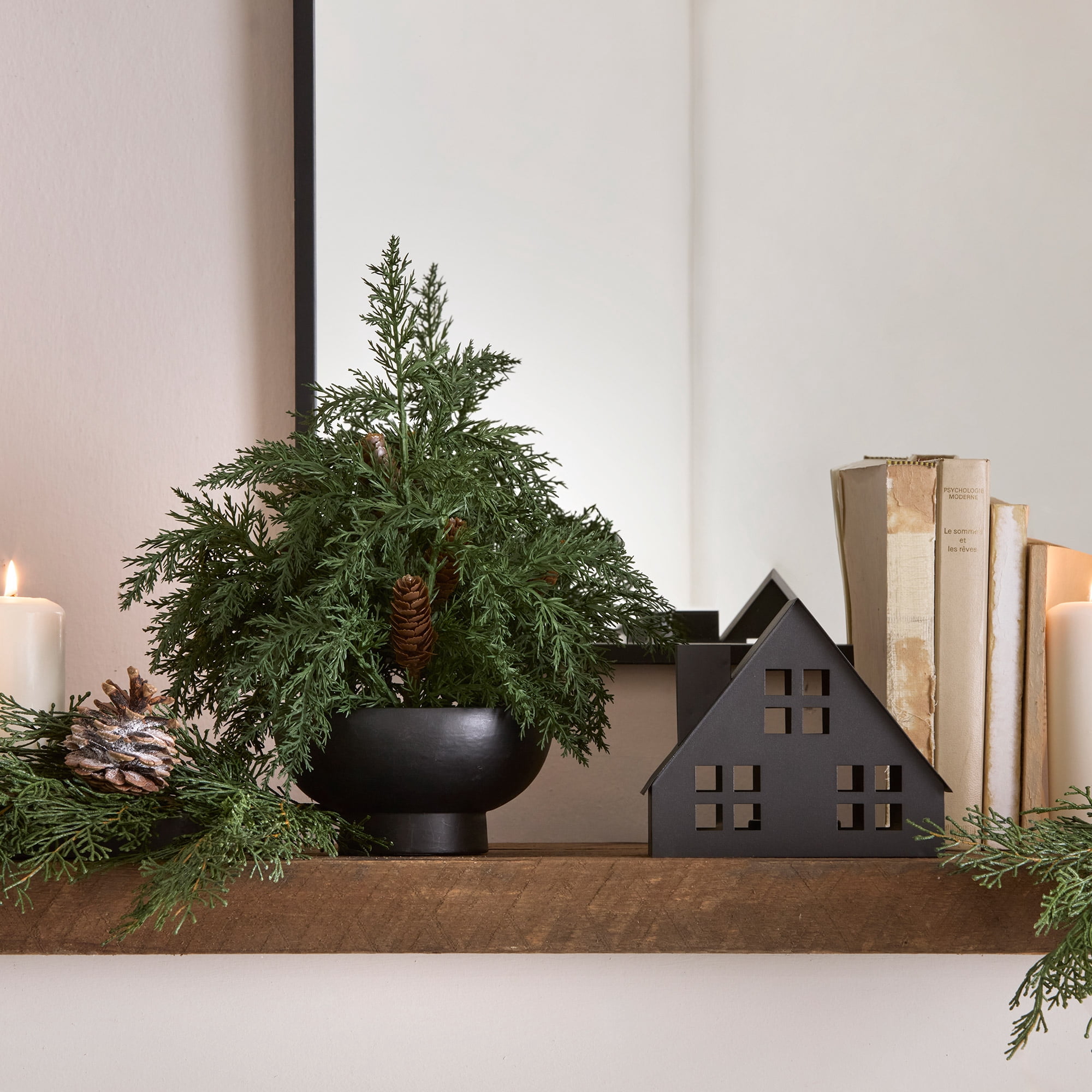 Bouclair maison décorative en métal