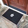 thumbnail image 4 of Tapis d'entrée Maple Leafs de Toronto de la LNH par FanMats, 4 of 5