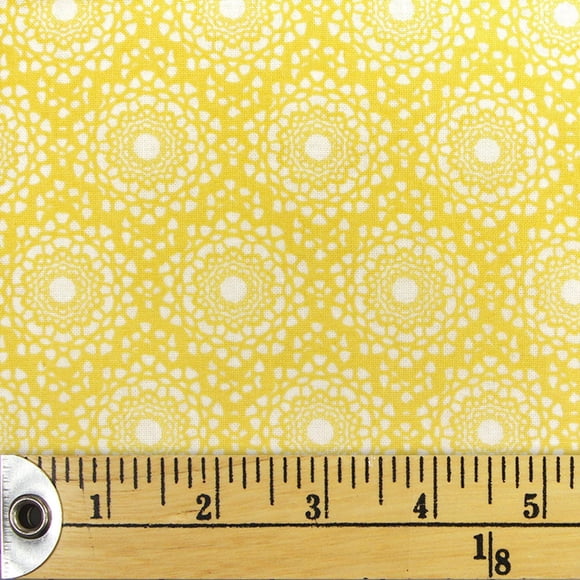 FABRIC CREATIONS Flower Burst Fat Quarter 45.7 × 53.3 cm (18 × 21 in), 18x21