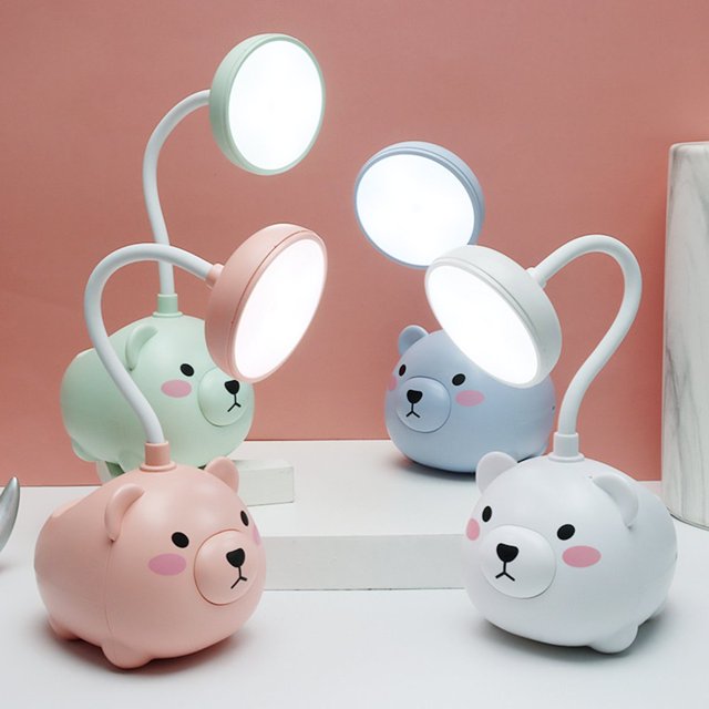 Veilleuse de Chambre Cochon Dessin Animé USB LED Lampe de Table Protection des Yeux Porte-Stylo