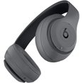 thumbnail image 3 of Casque d'Écoute Circum-Auriculaire Sans Fil à Réduction de Bruit Restored Beats Studio3 - Puce W1, Bluetooth Classe 1, 22 Heures d'Écoute, Microphone Intégré - (Gris), 3 of 5
