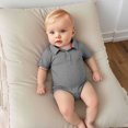 thumbnail image 2 of MIASHUI Justaucorps Bébé Manches Courtes Col Polo Tenue de Gentleman, Gris Clair, 6-9 Mois, 2 of 3