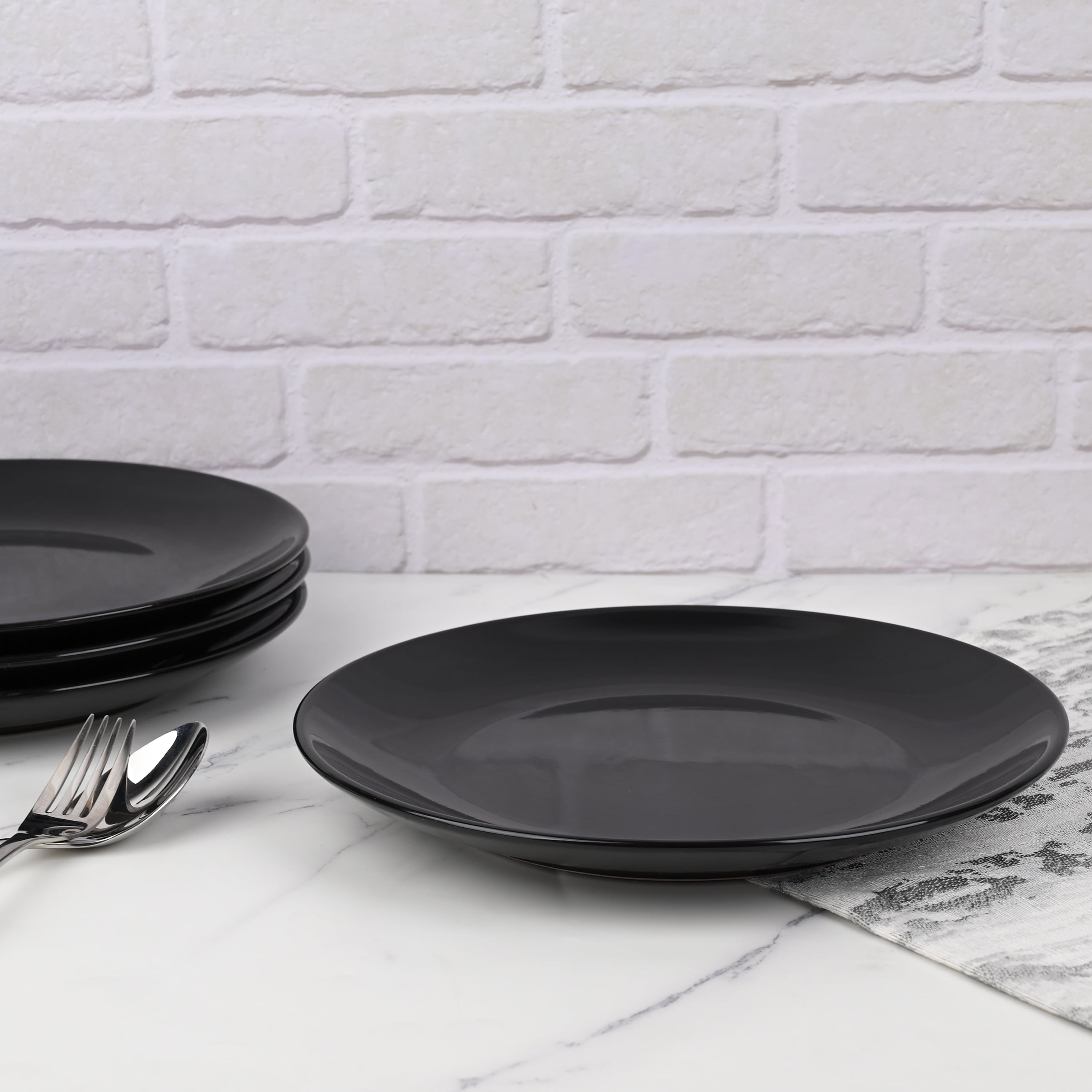 Assiette plate unie Mainstays, noir brillant