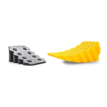 Camco Bloc de mise à niveau courbe - Convient aux VR et aux remorques à un ou plusieurs essieux - Compatible avec des pneus d’un diamètre maximal de 81,3 cm (32 po) (44428)