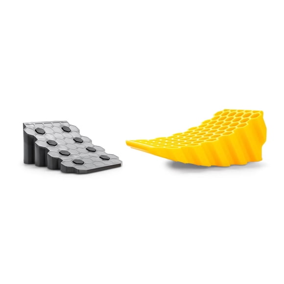 Camco Bloc de mise à niveau courbe - Convient aux VR et aux remorques à un ou plusieurs essieux - Compatible avec des pneus d’un diamètre maximal de 81,3 cm (32 po) (44428)