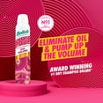 thumbnail image 3 of Batiste Shampooing Sec en Vaporisateur TTG, Ajoute du Volume & de la Texture, Rafraîchit Instantanément les Cheveux, Absorbe l'Huile & le Gras, Shampooing Sans Eau, Sans Parabènes & Sulfates, 3 of 8