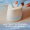 thumbnail image 4 of Diffuseur d’huile rehausseur de parfum continu Febreze PRISE, blanc, compatible avec les recharges d’assainisseur d’air à brancher Febreze, 4 of 9