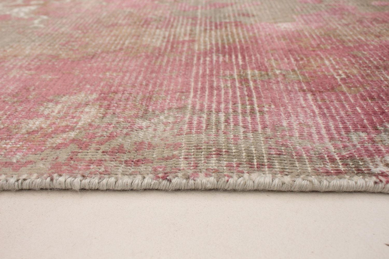 ECARPETGALLERY 5'0" x 7'8" Contemporary Galleria Hand Loomed Area Rug for Living Room, Dining Room and Bedroom in Pink
