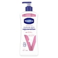 thumbnail image 2 of Vaseline Intensive Care™ Mature Skin Rejuvenation Body Lotion for aging, dry skin with 48H moisture + Ultra-Hydrating Lipids 600 ml, 2 of 5