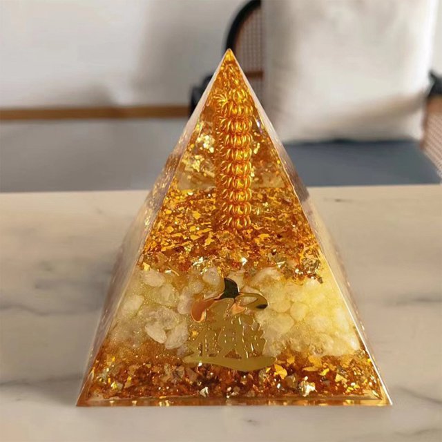 Crystal Quartz Resin Pyramid Desk Ornament 5cm Natural Stone Decorative Stand for Office Tabletop Zen Decor Gift