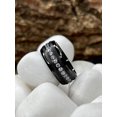 thumbnail image 4 of Bague Alliance Éternité pour Homme en Titane Noir avec Zircone Cubique Ronde Transparente 9 mm, 4 of 4